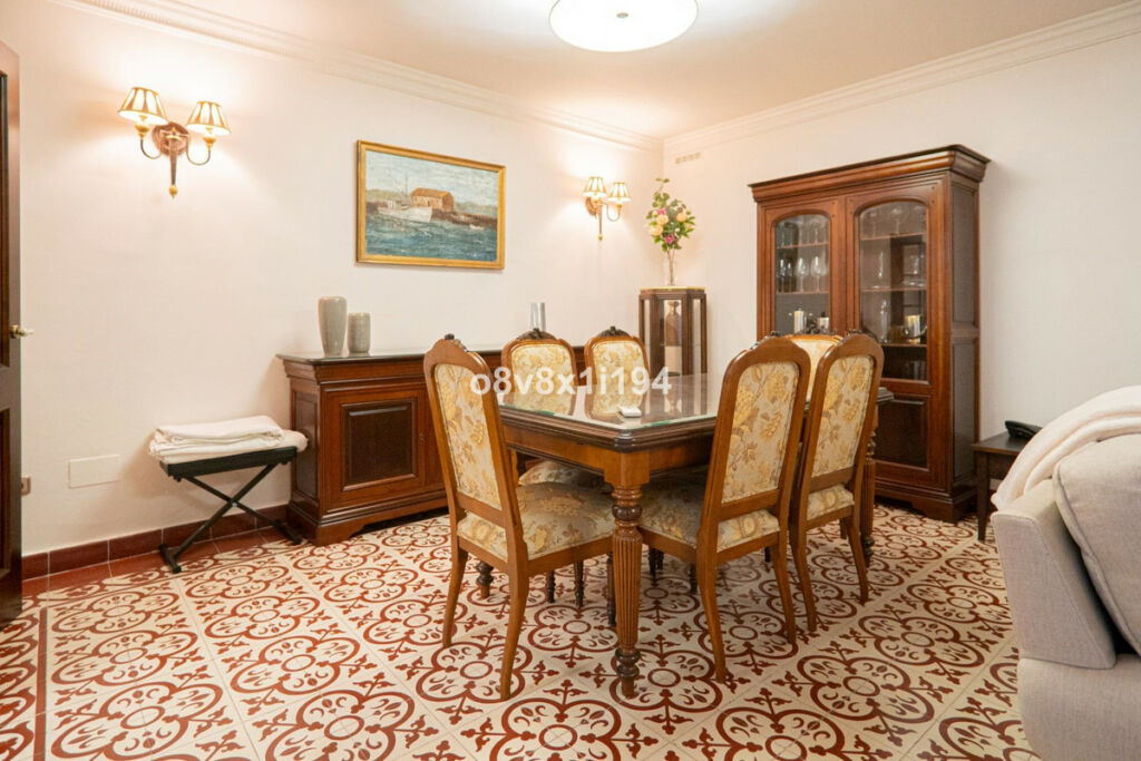 Detached Villa Fuengirola Málaga - image 21