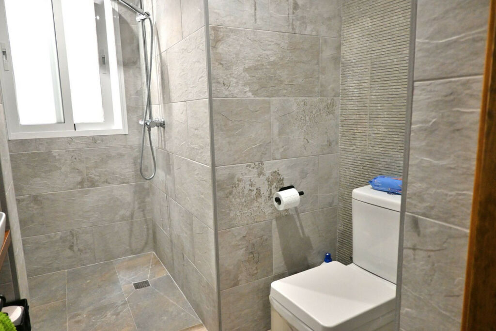Ground Floor Apartment Las Lagunas Málaga - image 21