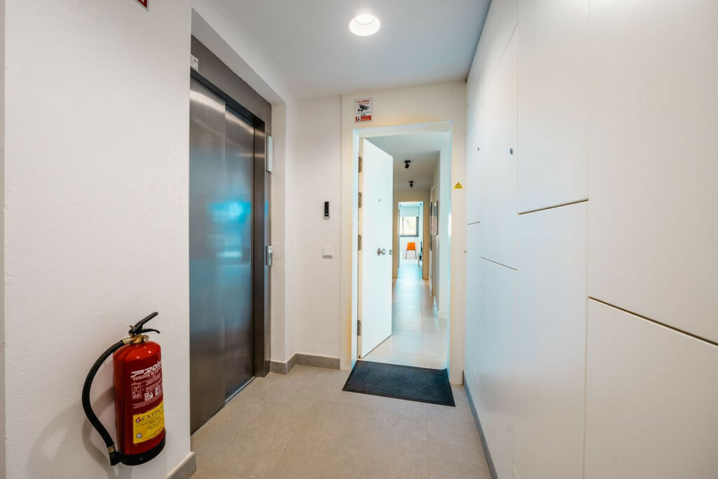 Middle Floor Apartment Fuengirola Málaga - image 21