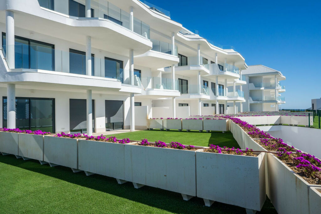 Middle Floor Apartment Fuengirola Málaga - image 20