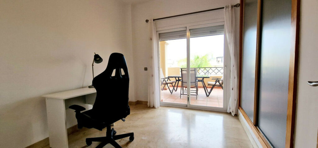 Middle Floor Apartment Estepona Málaga - image 17