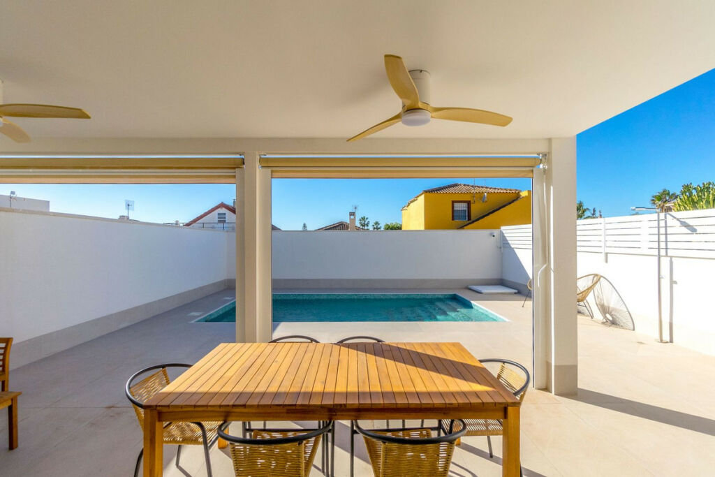 Detached Villa Torrevieja Alicante - image 21