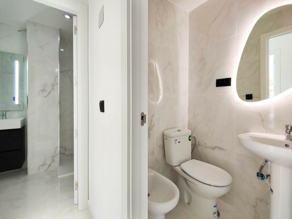 Middle Floor Apartment Punta Prima Alicante - image 21