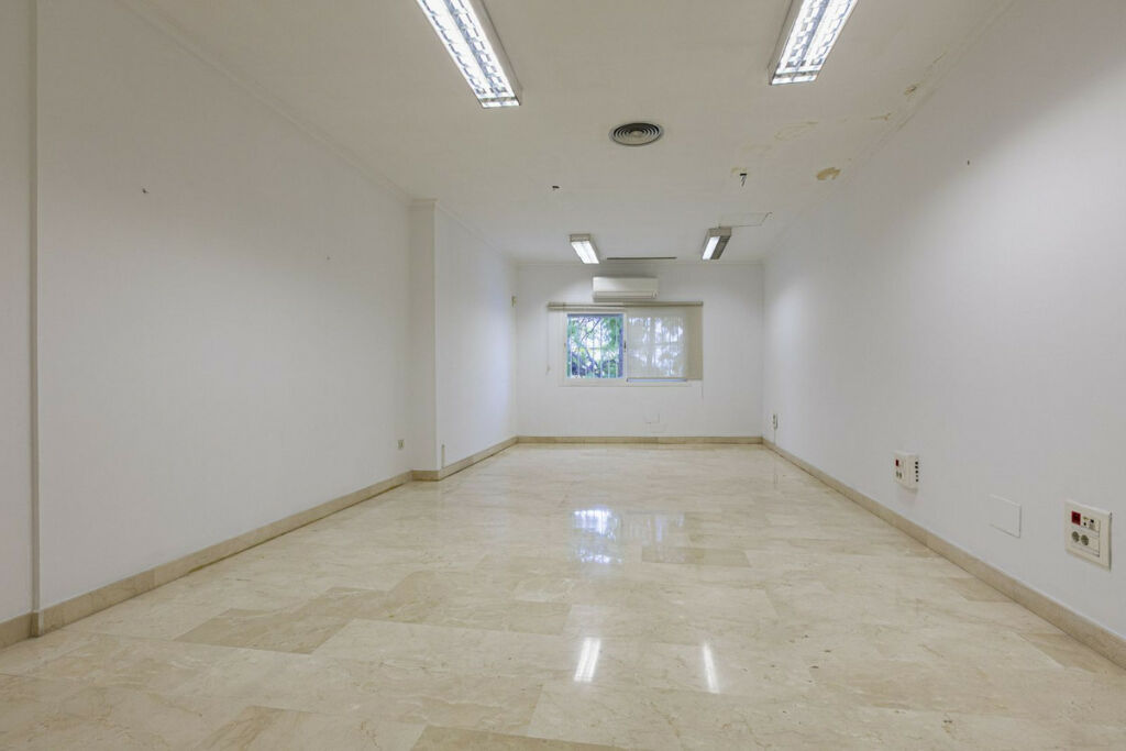 Warehouse Marbella Málaga - image 21