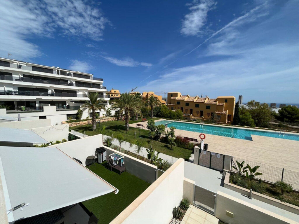 Middle Floor Apartment Finestrat Alicante - image 21