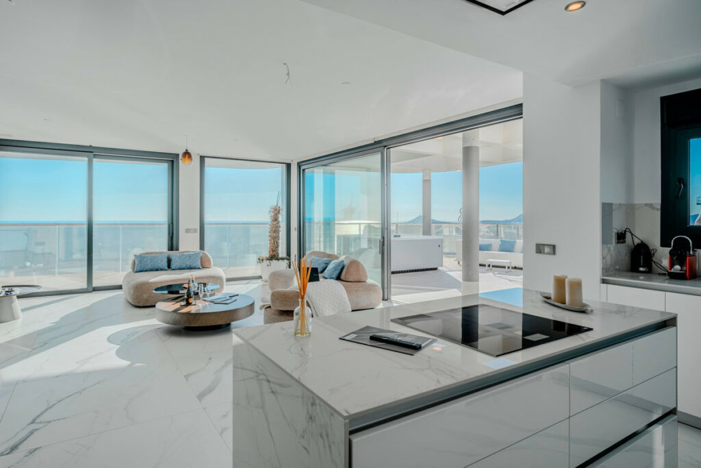 Middle Floor Apartment Benidorm Alicante - image 21