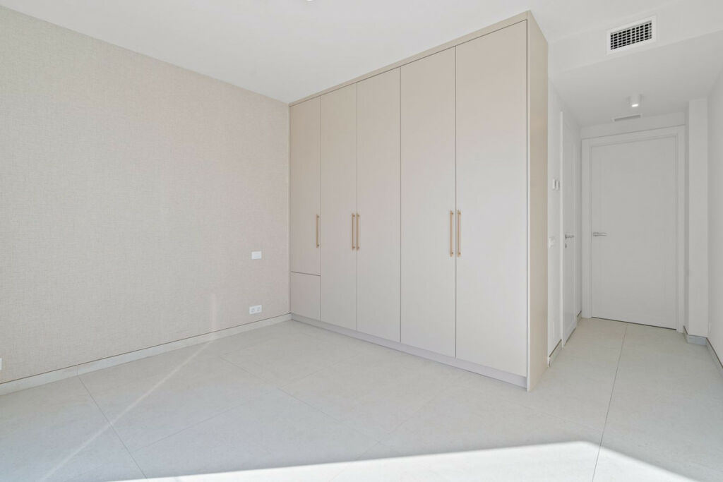 Detached Villa Elviria Málaga - image 21