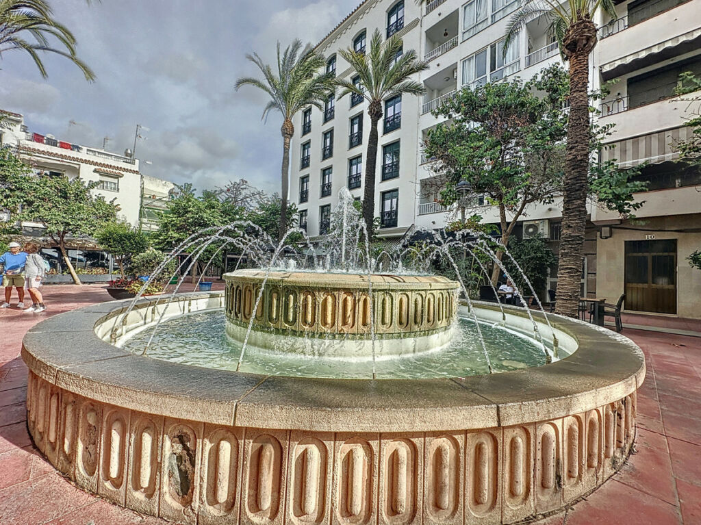 Middle Floor Apartment Estepona Málaga - image 22