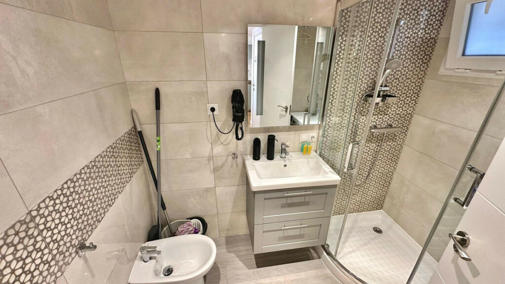 Middle Floor Apartment Benidorm Alicante - image 22