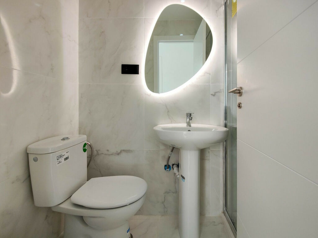 Middle Floor Apartment Punta Prima Alicante - image 22