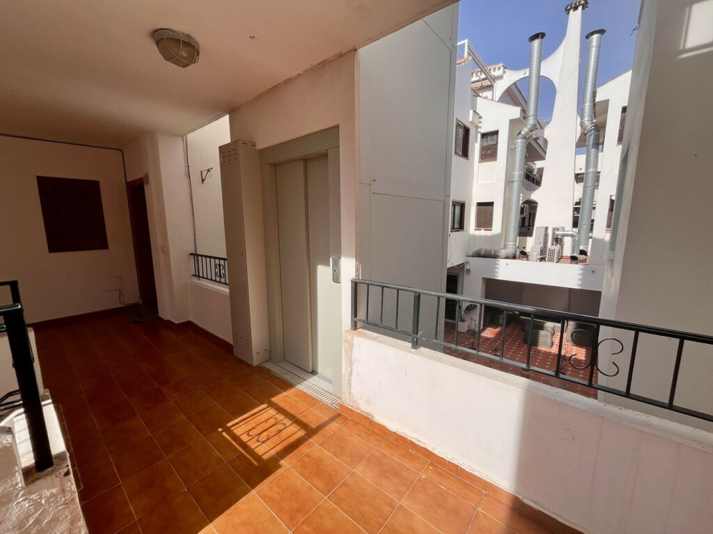 Ground Floor Apartment Villamartin Alicante - image 22