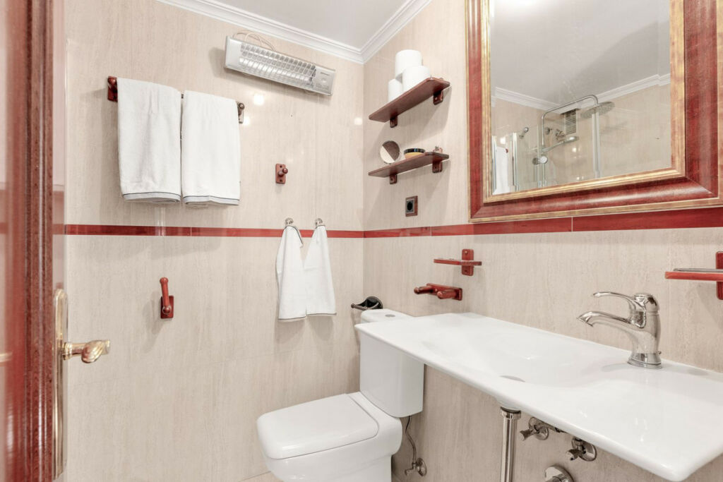 Middle Floor Apartment Torremolinos Málaga - image 22