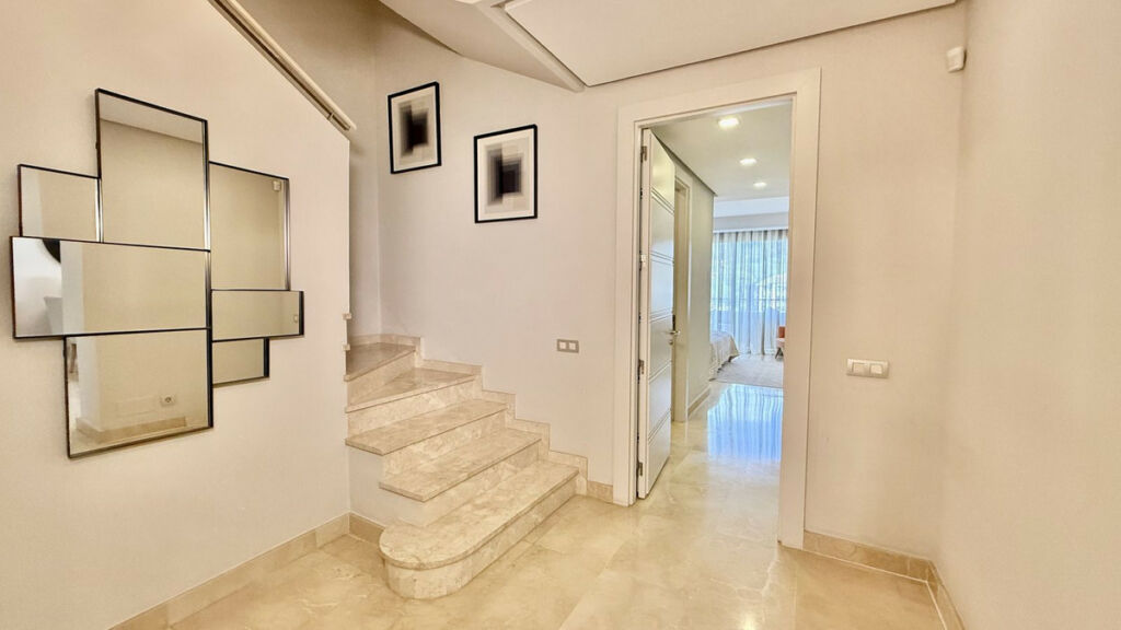 Penthouse The Golden Mile Málaga - image 21