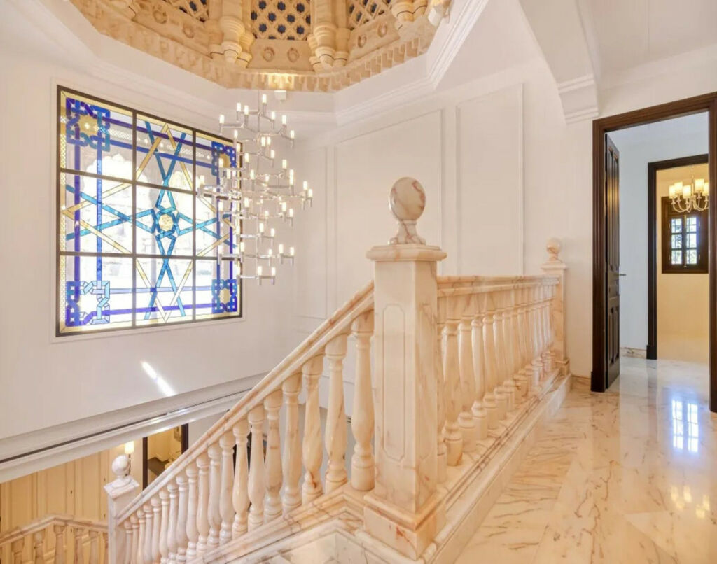 Detached Villa Sierra Blanca Málaga - image 22