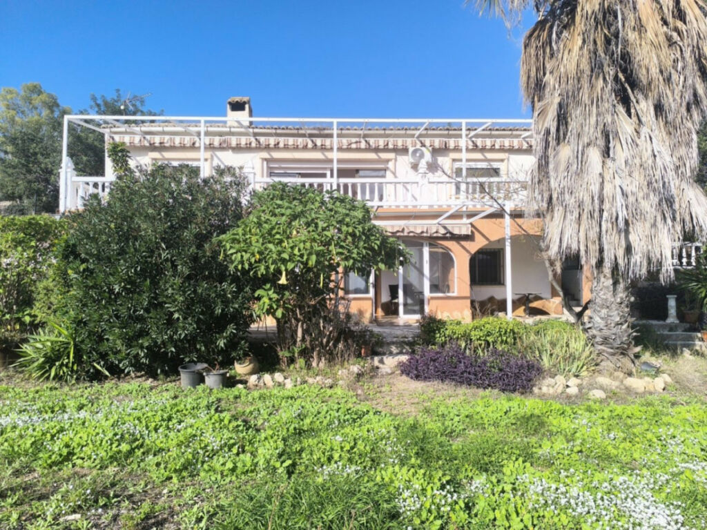 Detached Villa Parcent Alicante - image 22
