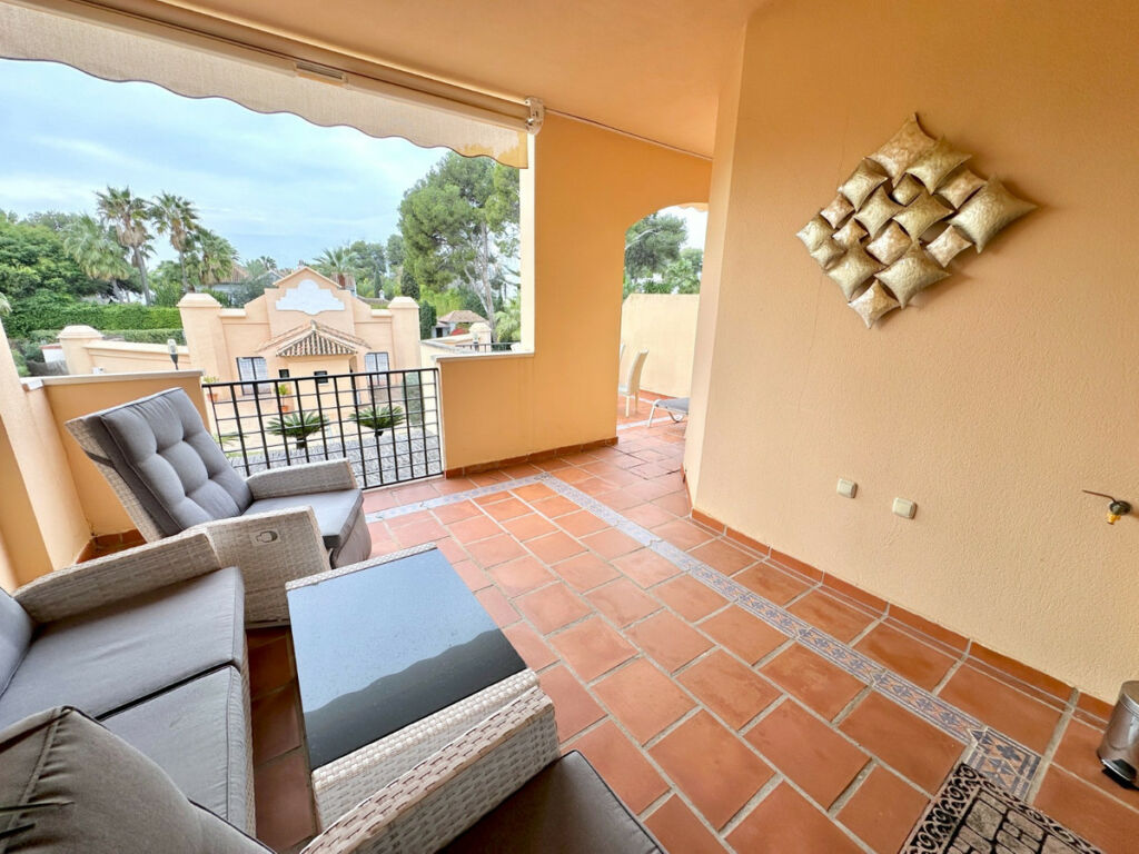 Middle Floor Apartment Puerto Banús Málaga - image 24