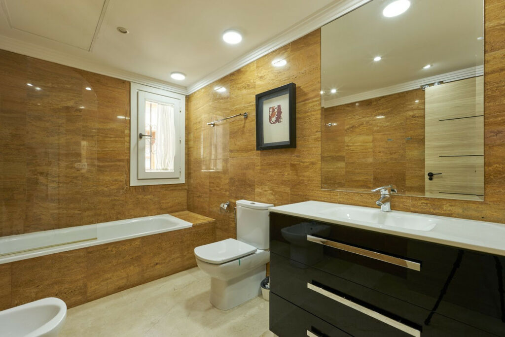 Semi-Detached House The Golden Mile Málaga - image 22