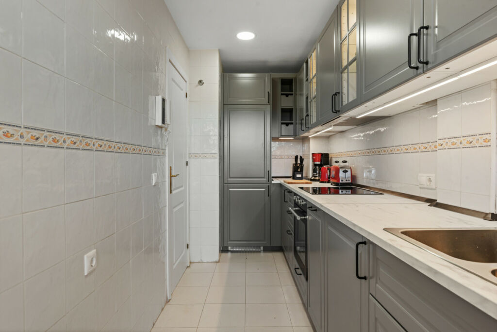 Middle Floor Apartment La Cala Málaga - Bild 23