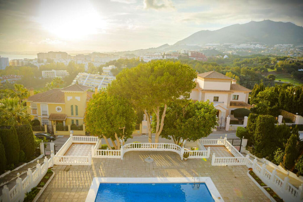 Detached Villa Benalmadena Málaga - image 23