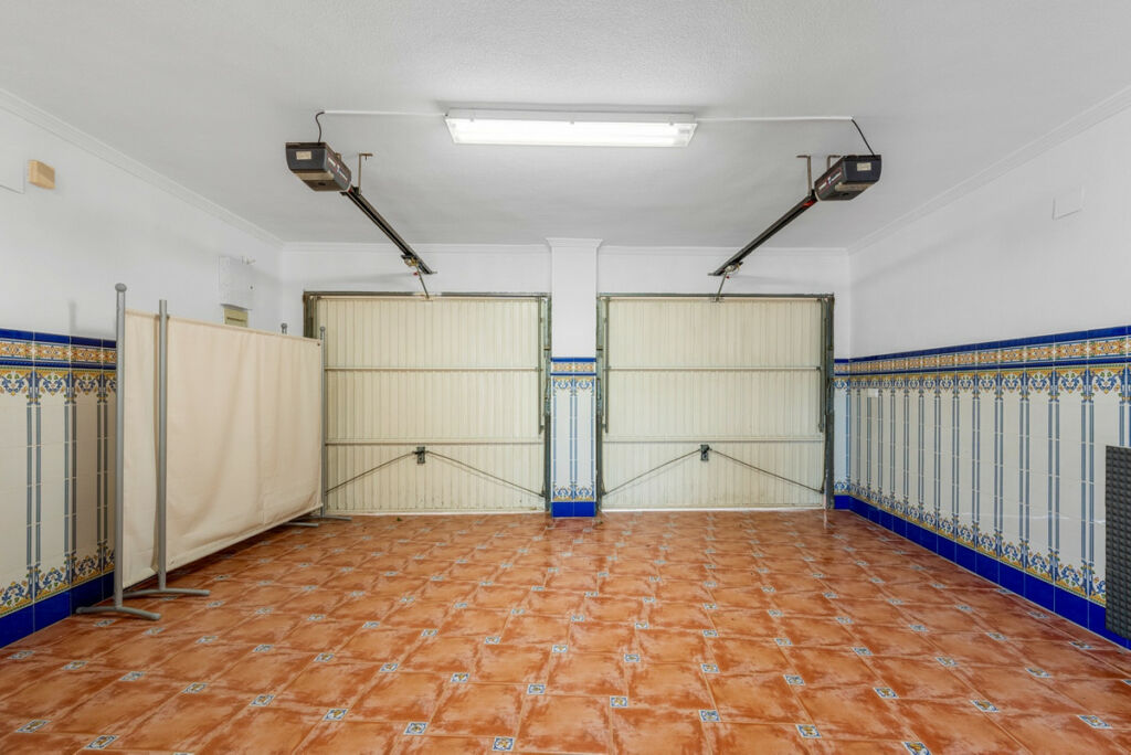 Townhouse Torrevieja Alicante - image 22