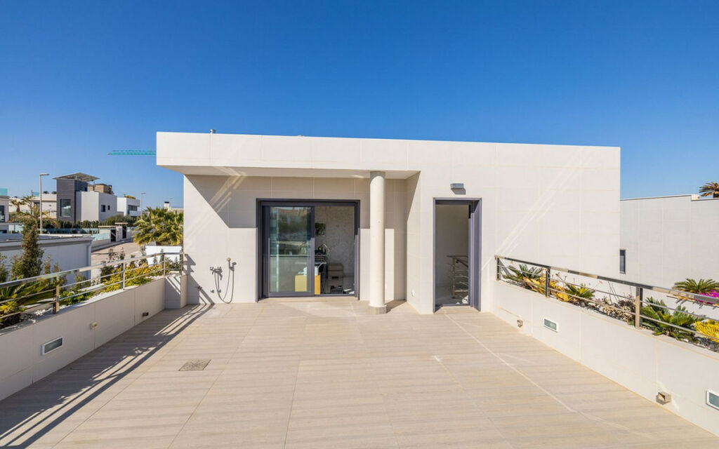 Detached Villa Campoamor Alicante - image 23