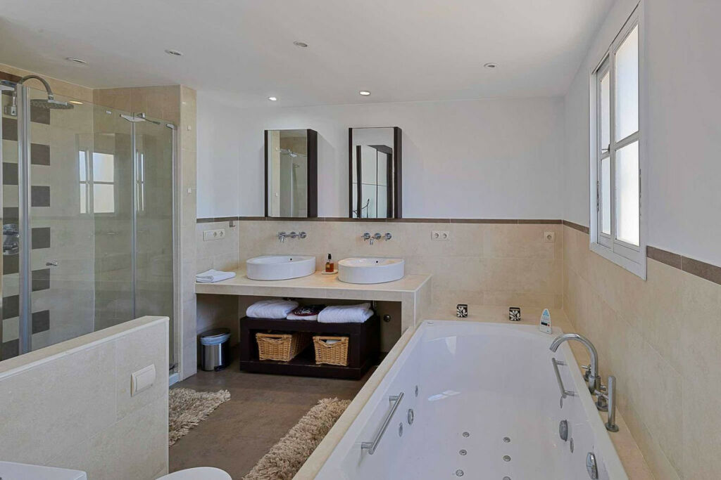 Townhouse Estepona Málaga - image 23
