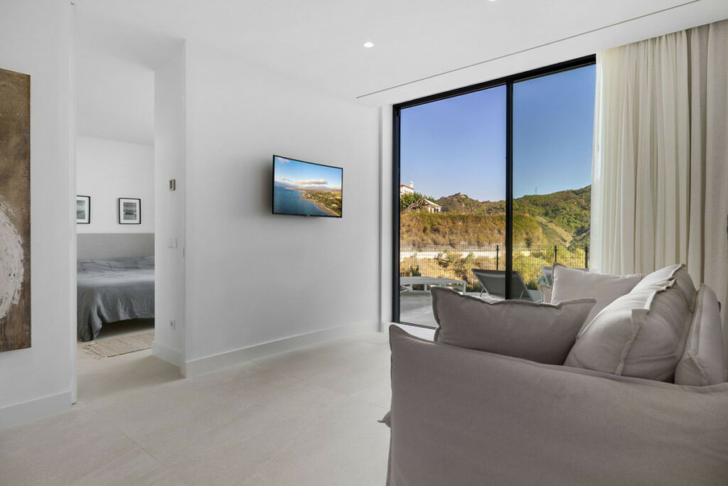 Detached Villa Benahavís Málaga - image 35