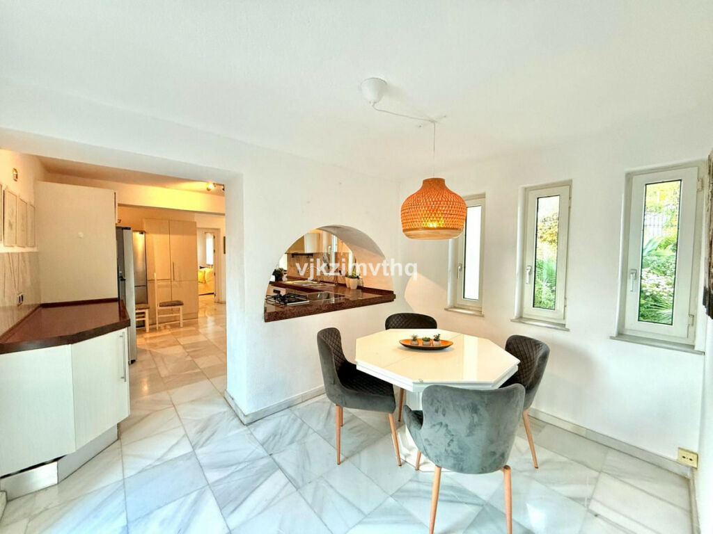 Detached Villa Benalmadena Pueblo Málaga - image 23