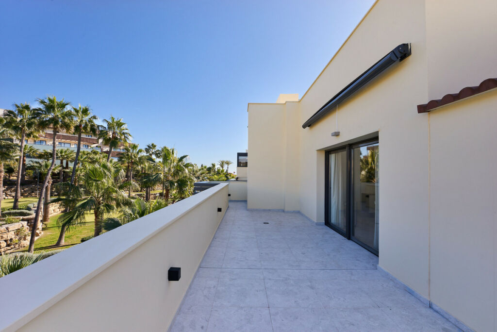 Penthouse Estepona Málaga - image 25
