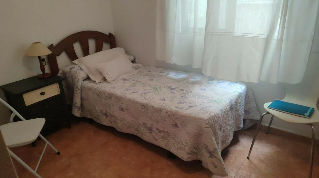 Middle Floor Apartment Torrevieja Alicante - image 23