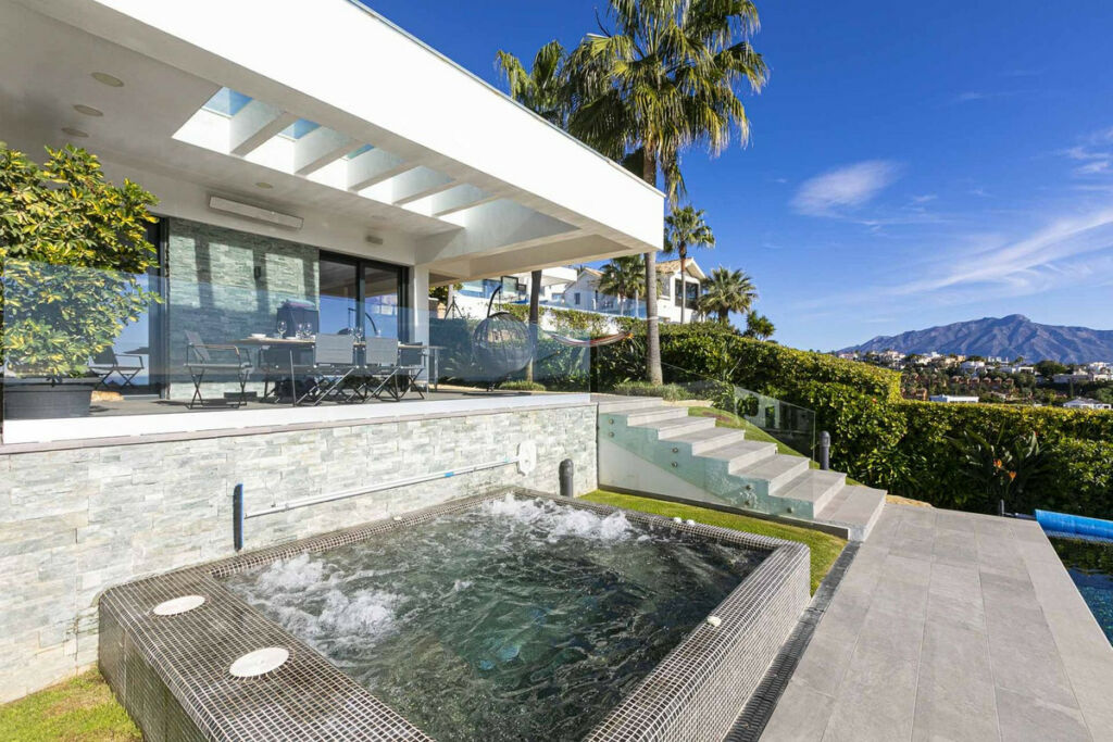 Detached Villa Benahavís Málaga - image 23