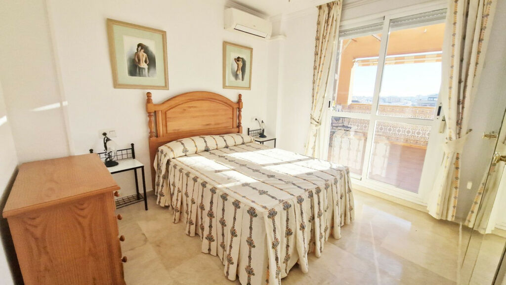 Penthouse Duplex Fuengirola Málaga - image 9