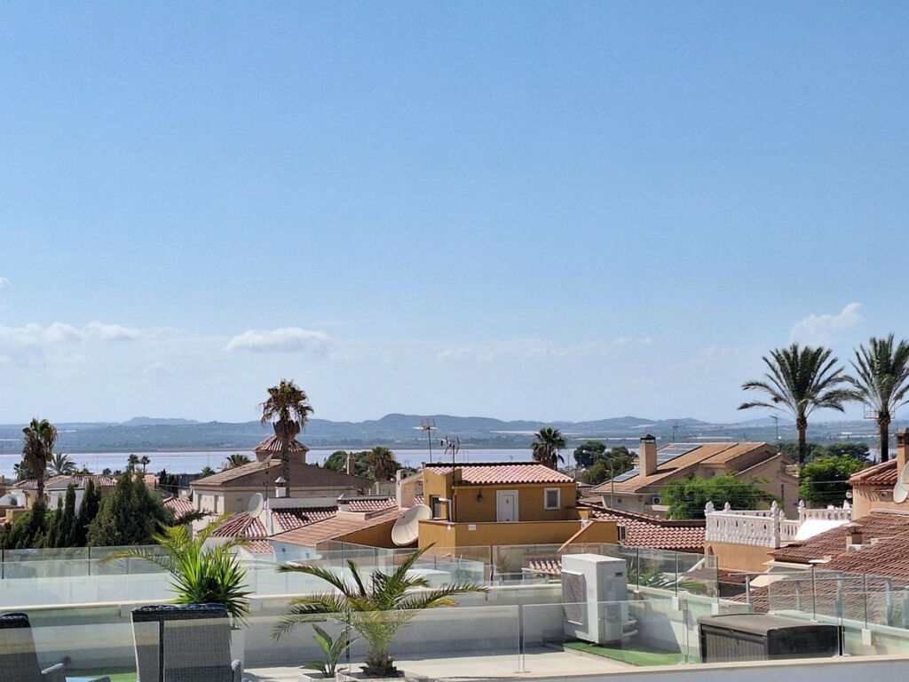 Bungalow Torrevieja Alicante - image 24
