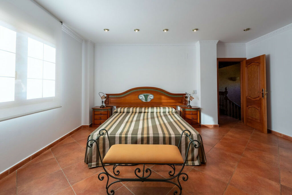 Detached Villa Calpe Alicante - image 24