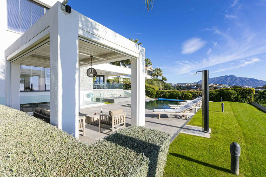 Detached Villa Benahavís Málaga - image 24