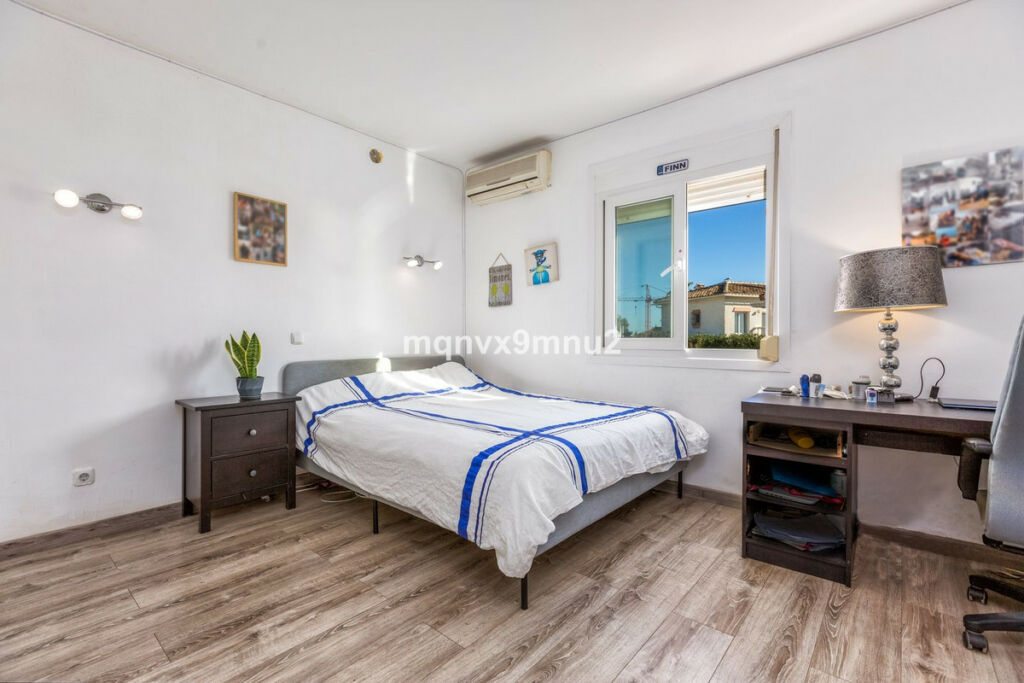 Detached Villa El Chaparral Málaga - image 27