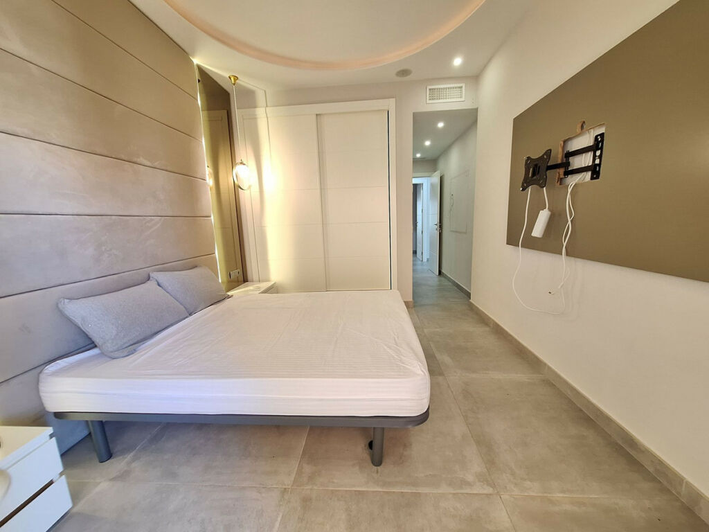 Middle Floor Apartment Bel Air Málaga - image 23