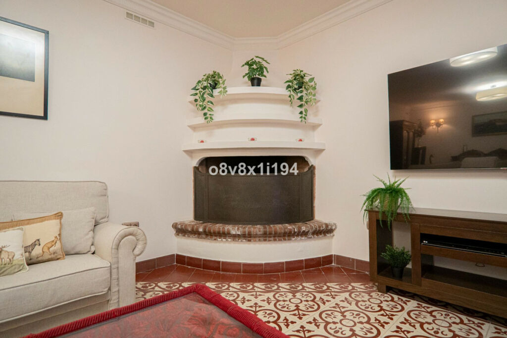 Detached Villa Fuengirola Málaga - image 24