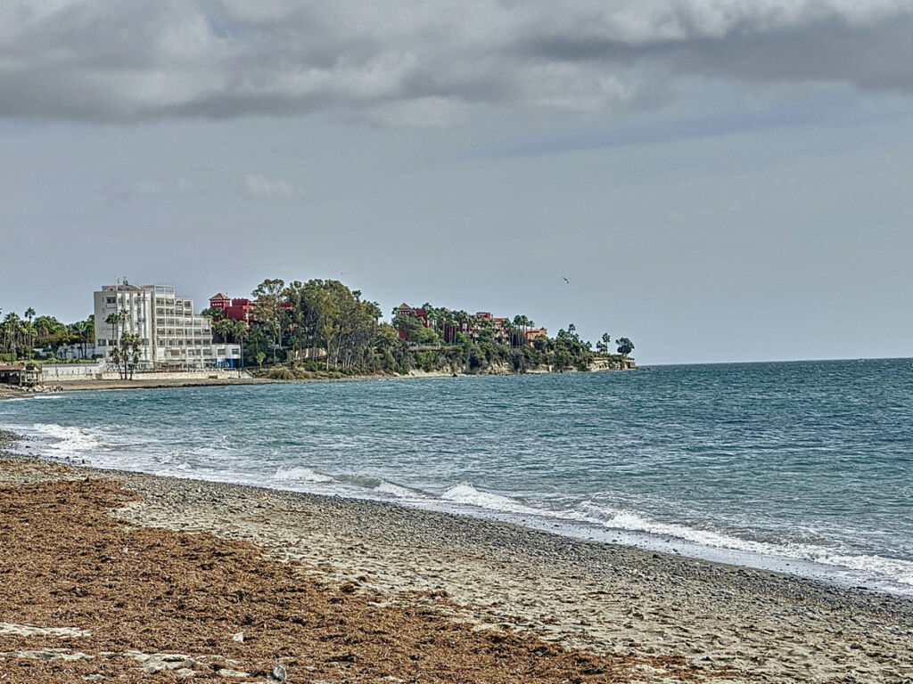 Middle Floor Apartment Estepona Málaga - image 24
