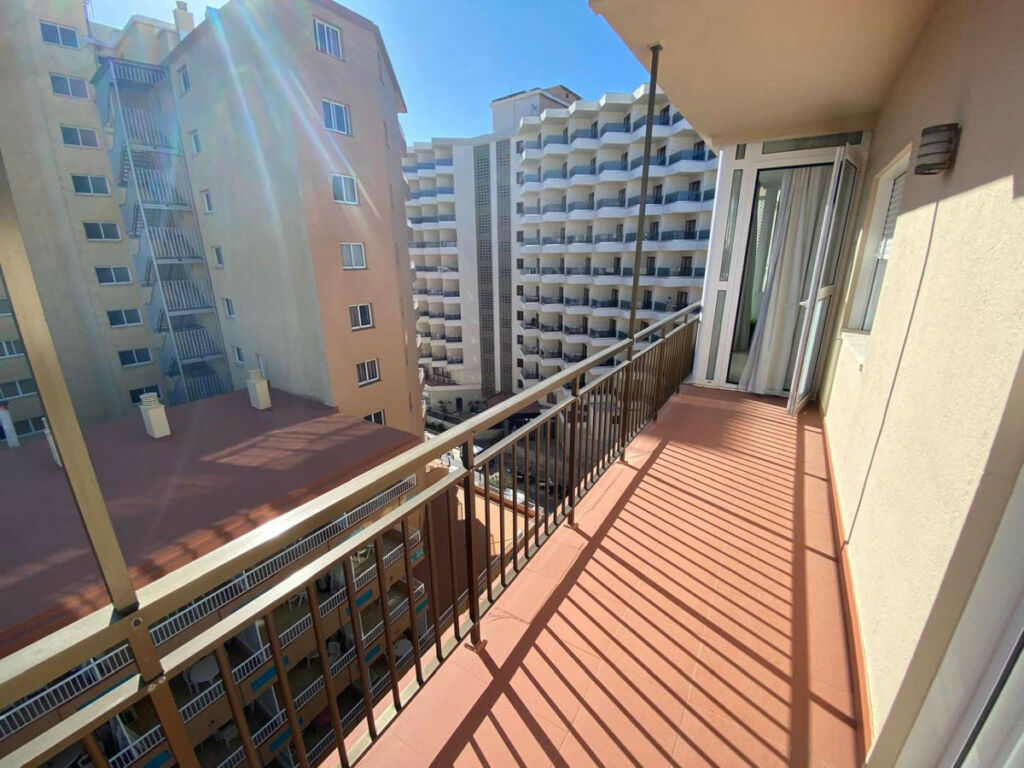 Middle Floor Apartment Fuengirola Málaga - image 24