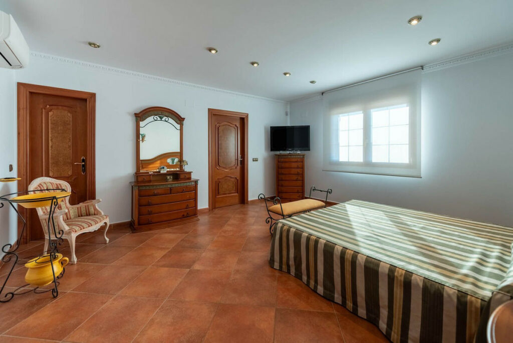 Detached Villa Calpe Alicante - image 25