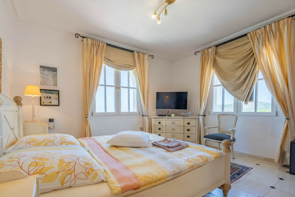 Detached Villa Sella Alicante - image 25