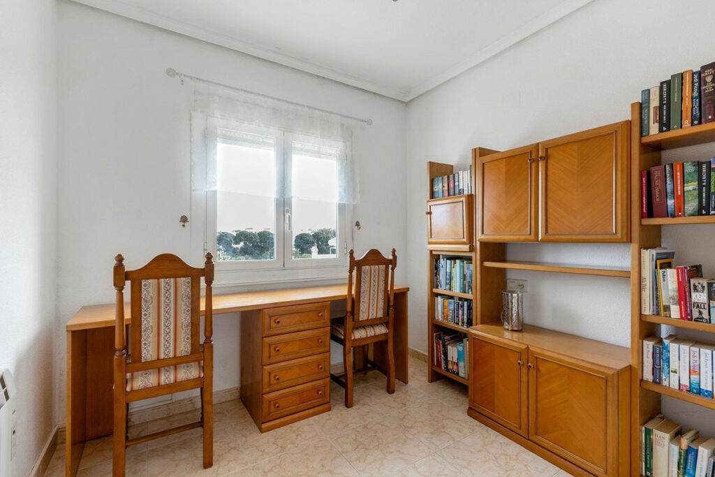 Detached Villa Torrevieja Alicante - image 25