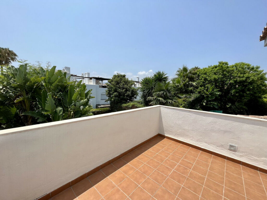 Detached Villa San Pedro de Alcántara Málaga - image 25