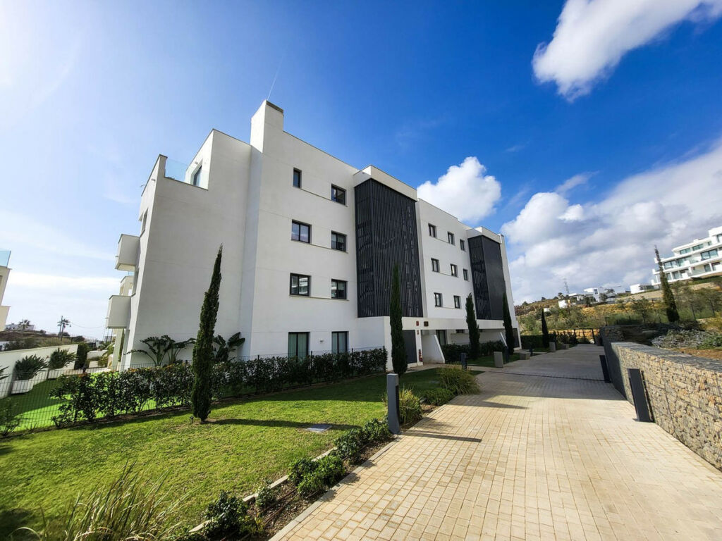 Middle Floor Apartment Fuengirola Málaga - image 25