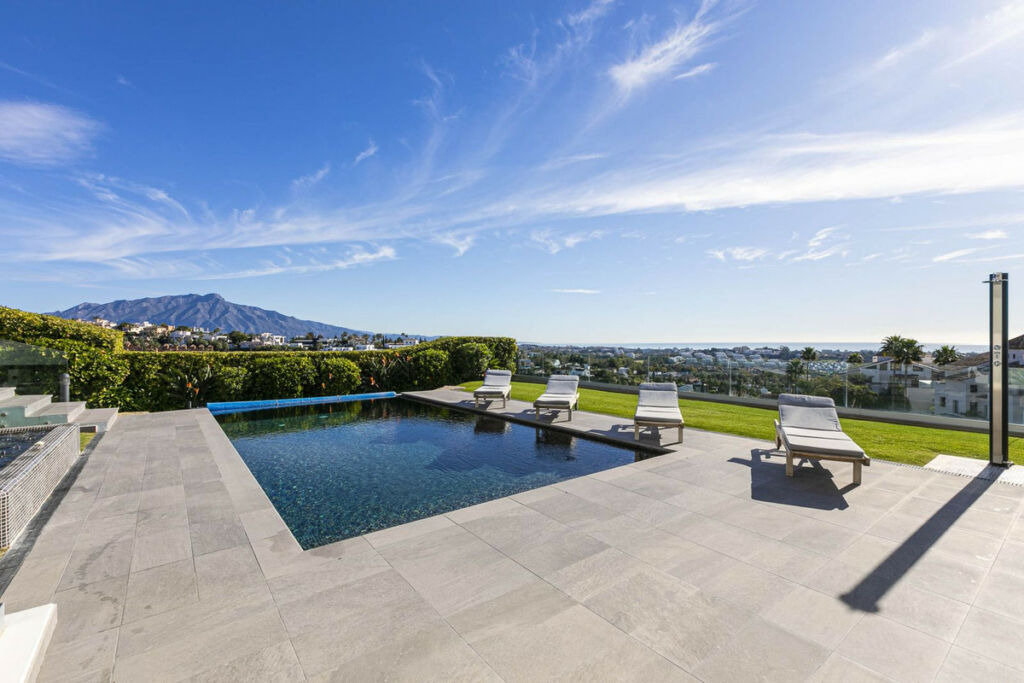 Detached Villa Benahavís Málaga - image 25