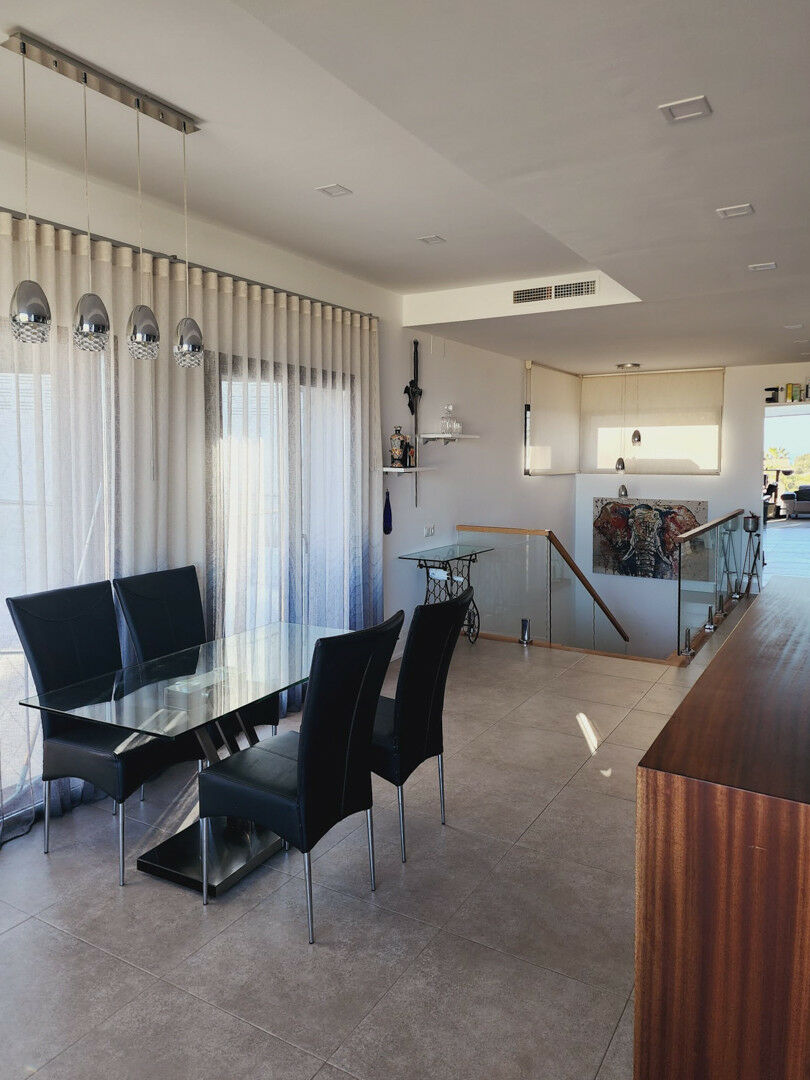 Detached Villa Cumbre del Sol Alicante - image 25
