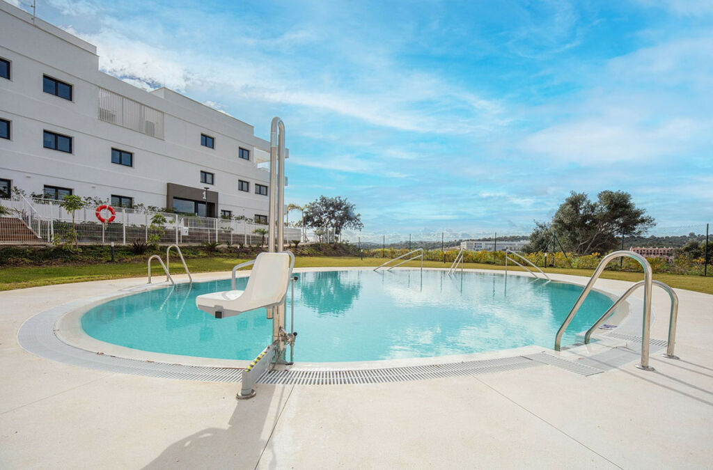 Middle Floor Apartment Estepona Málaga - image 26