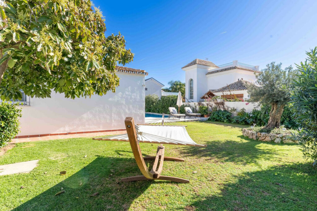 Detached Villa San Pedro de Alcántara Málaga - image 26