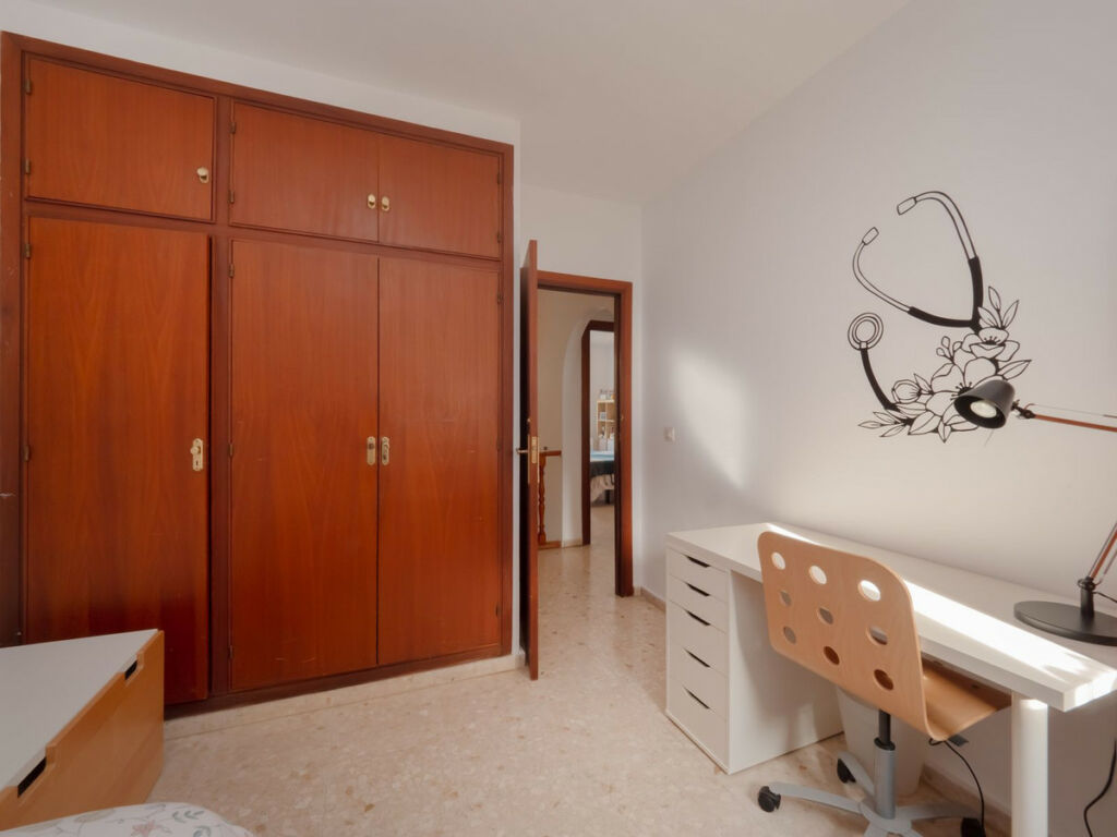 Townhouse Fuengirola Málaga - image 26